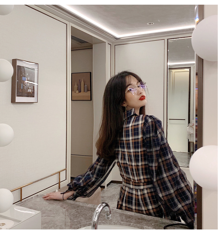 VK旗艦店 韓系格紋收腰系帶網紗拼接西裝長袖洋裝