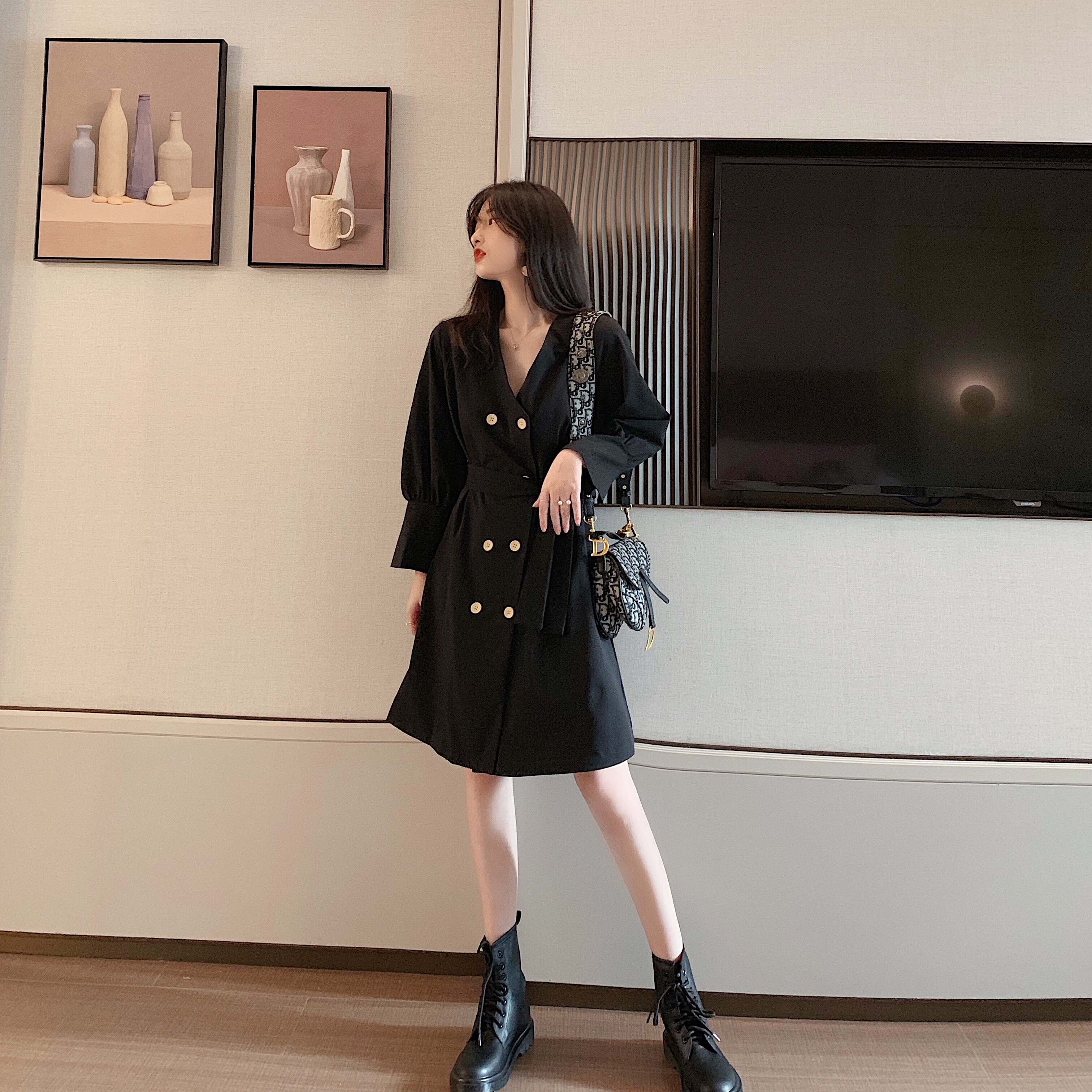 VK旗艦店 韓系雙排扣露鎖骨顯氣質系帶長袖洋裝