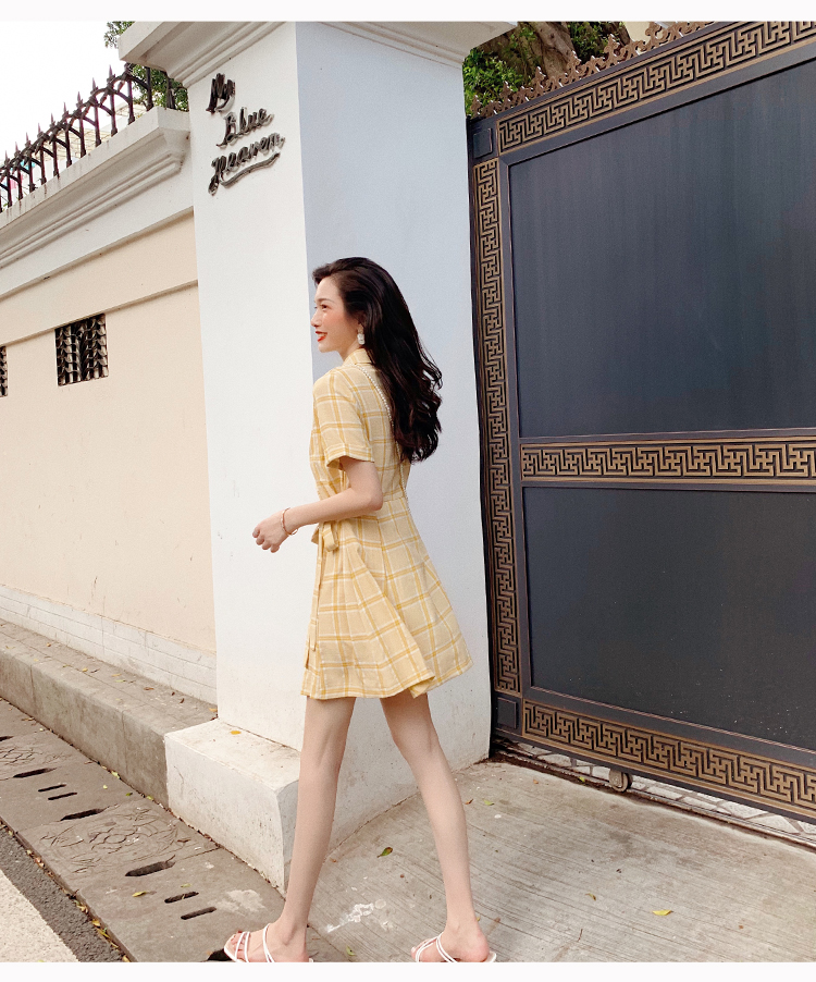 VK旗艦店 韓系復古西裝領格紋高腰系帶氣質短袖洋裝
