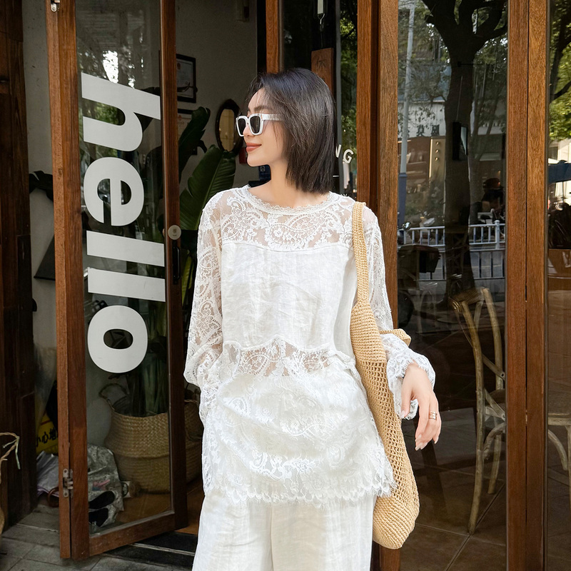 Bella 100 Linen Patchwork Lace Top for Women, Loose See-Through Hollow Long-Sleeve Gentle and Ethereal Blouse