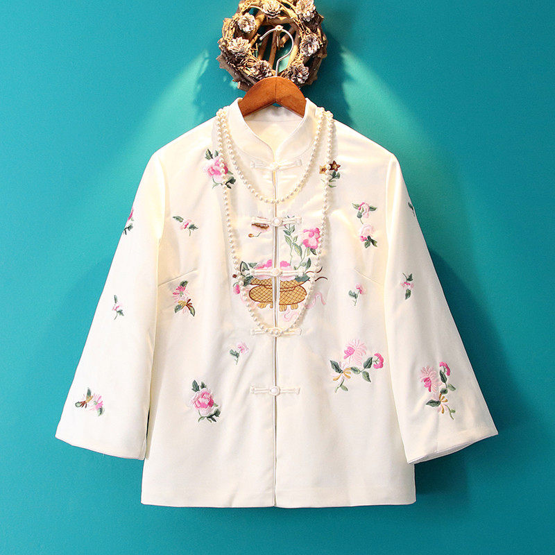 Little Good House Chinese Style 2022 Spring Straight Open White Tang Suit Small Jacket Chinese Embroidered Cheongsam Top