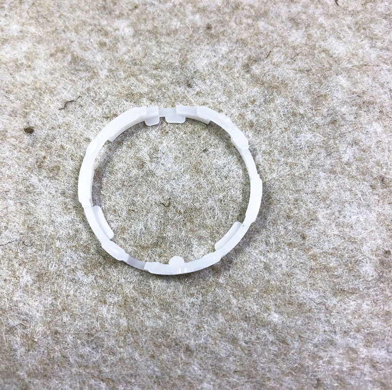 Watch accessories 8200 MOVEMENT LINING RING PLASTIC GASKET MECHANISM 8200 SOLID MACHINE RING MOVEMENT GUARD RING