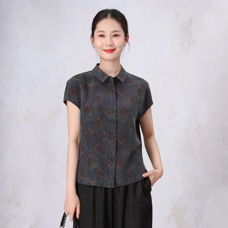 Blue Printed Silk Turtle-Pattern Short-Sleeved Fragrant Cloud Yarn Shirt Top for Petite Women, Mother's Style, High-End Feel, Small Shirt Blue Printed Silk Turtle-Pattern Short-Sleeved Fragrant Cloud Yarn Shirt Top for Petite Women, Mother's Style, High-End Feel, Small Shirt