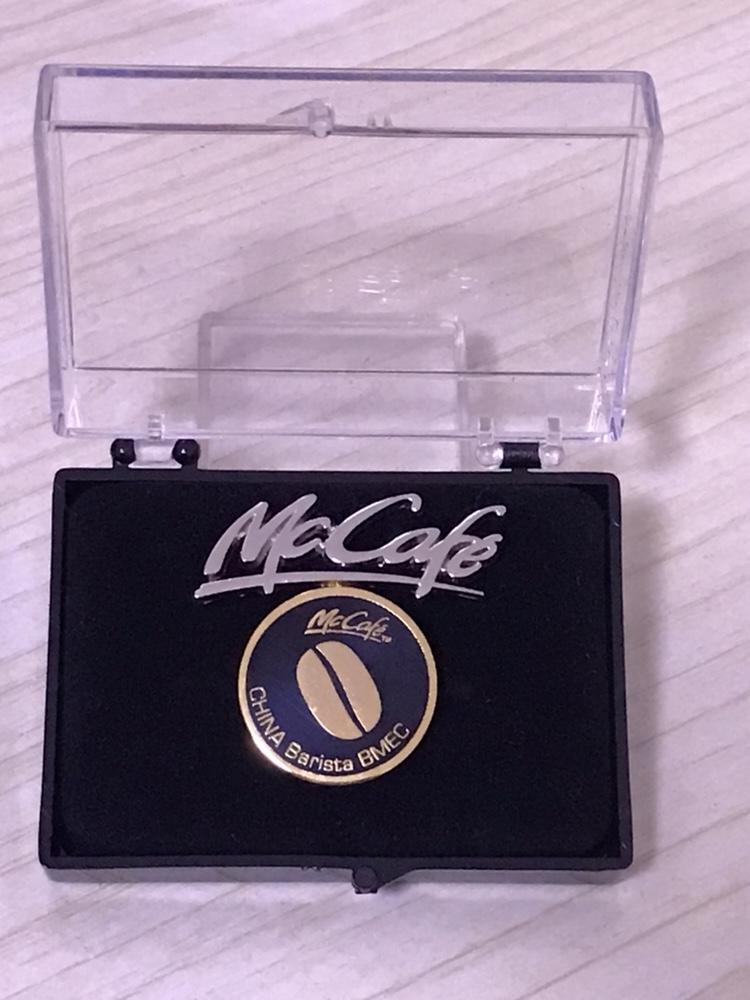 mcdonalds mccafe badge pin