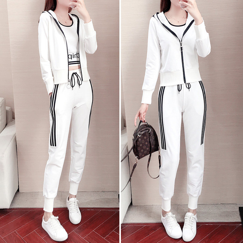 Sports and leisure suit women's spring and autumn 2022 new fashion foreign style casual wear running suit sweater three-piece set ins