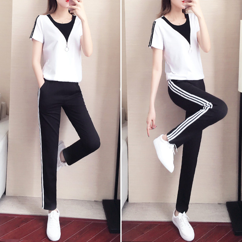 Casual sports suit female summer 2022 new Korean version of the fashion loose Western style short-sleeved casual clothes two-piece ins