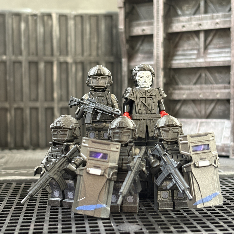 Prison Warden's Personal Guard Hudson Accelerated Special Service Resaara Shield Trooper Delta Toy Old Lady Model