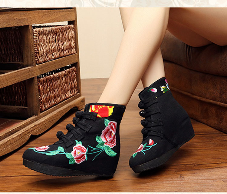Giày cao cổ thêu Bắc Kinh dành cho trẻ em Cotton Boots quốc gia 2018 Mùa đông Chiều cao mới Tăng thêu mùa đông Wedges Plus Velvet bốt cổ thấp