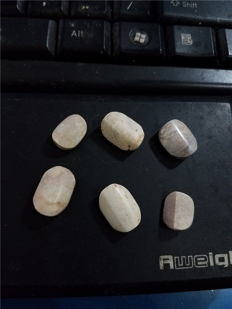 Western Zhou Spring and Autumn Festival pit old jade turtle back cloud 13 3*10-16*11 5 packs of old ancient beads single price Pei Duobao string