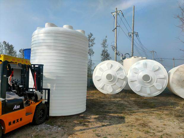 加厚10吨20吨工业污水储存桶耐酸碱腐蚀PE塑料存放桶10吨废水储罐