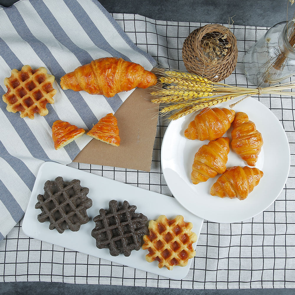 Fake bread mold spot simulation pastry waffle croissant croissant model props display shooting samples