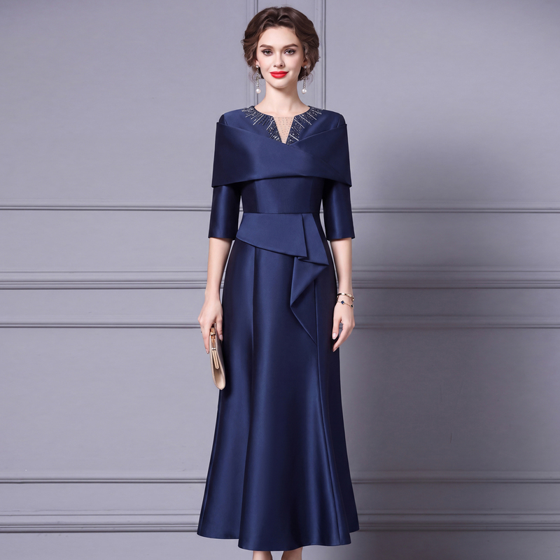 Zhiligaoji's Stunning Dress Makes You Look Slimmer and Covers the Belly, Suitable for Slightly Chubby Figures. the 2026 Autumn New Model Is a Long Dress for Important Occasions