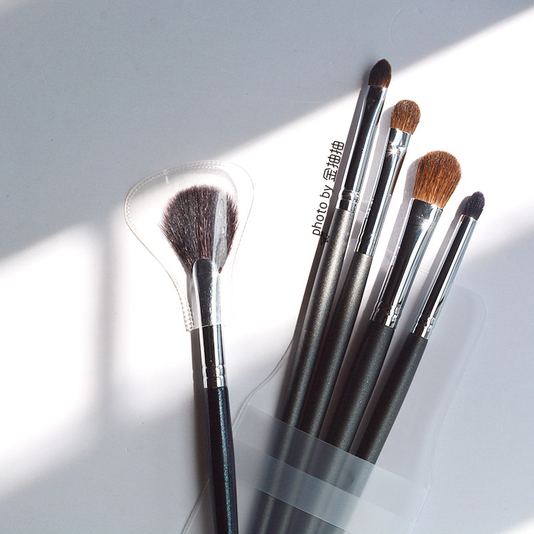 Worth owning｜Horse Eye Shadow Brush Ultra Soft Blush Paint Painting Brush Cosmetic Brush Set Professional