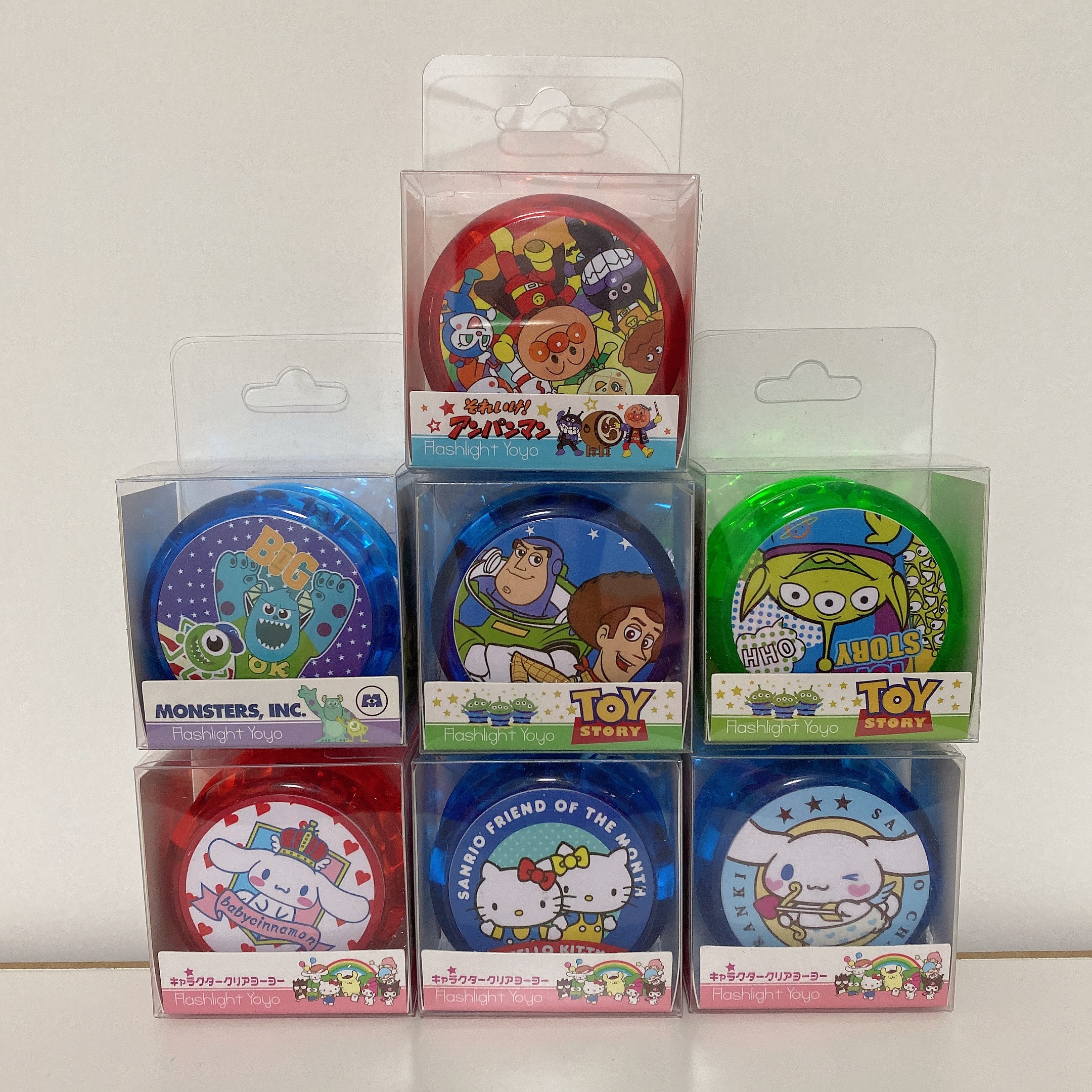 8090 nostalgic little toys Bread の Superman Shake Yo Toy Kindergarten Gift