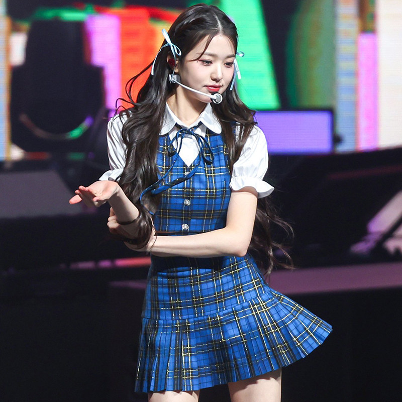 韩女团演出服ive打歌服爵士舞服演出服女歌手舞台服同款格子套装