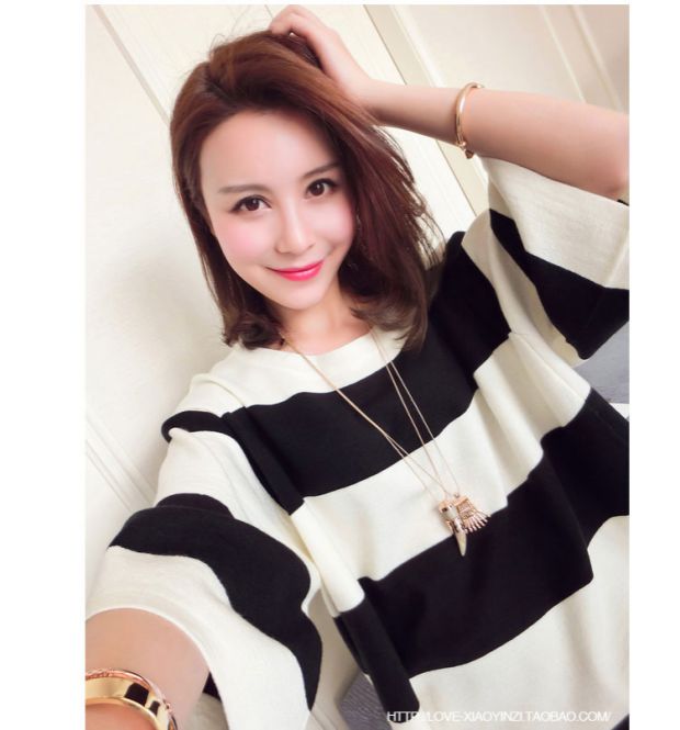 Mùa hè nữ bán buôn phiên bản Hàn Quốc của thời trang mới hit màu sọc mỏng áo thun rộng tay áo bảy điểm áo len ngắn áo phông trắng nữ