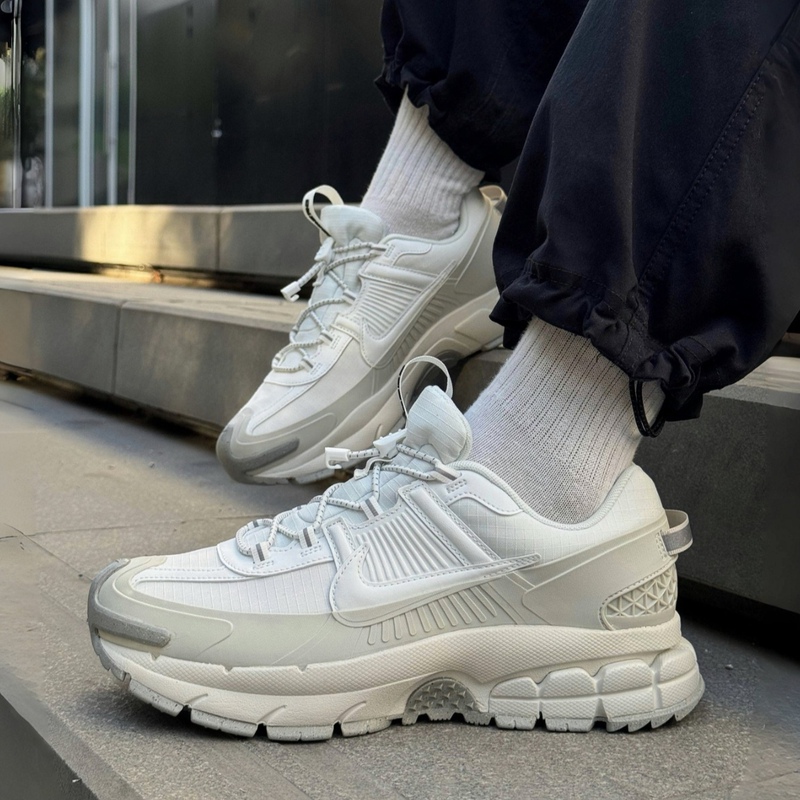 Nike Zoom Vomero Roam Nike Outdoor Cross-Country Urban Commuting Running Shoes Hv5951-100 Nike Zoom Vomero Roam Nike Outdoor Cross-Country Urban Commuting Running Shoes Hv5951-100