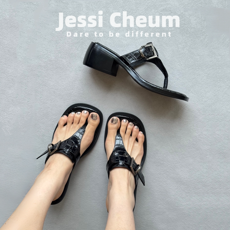 Retro Thick-Heeled Open-Toe Sandals for Women, Summer Punk-Style Flip-Flops, Mules That Don'T Tire Your Feet, Casual Flip-Flops Retro Thick-Heeled Open-Toe Sandals for Women, Summer Punk-Style Flip-Flops, Mules That Don'T Tire Your Feet, Casual Flip-Flops