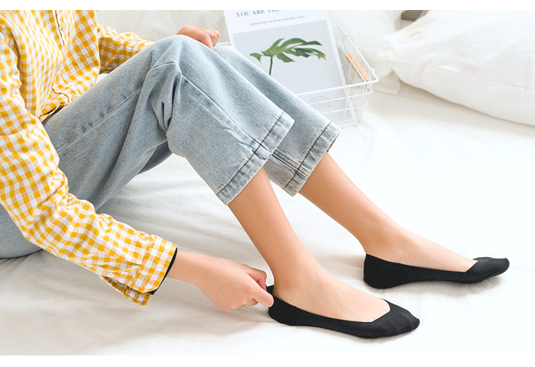 3 đôi mới bằng băng hình chữ V lụa siêu nông miệng ba chiều may phụ nữ vô hình vớ mỏng cotton đáy phân phối vớ thuyền - Vớ hàng tuần vớ chân