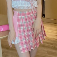 Красная клетчатая юбка