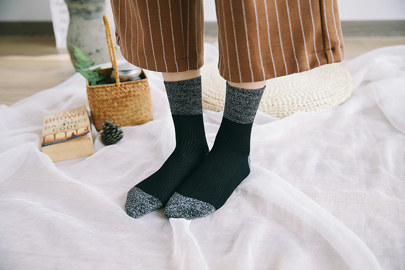 2017 Nhật Bản mới màu cotton phù hợp với vớ nữ thời trang sáng bóng vớ hành tây bạc phiên bản Hàn Quốc của vớ ống thoáng khí bán vớ các loại