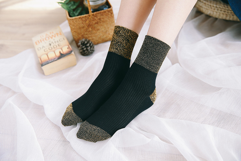2017 Nhật Bản mới màu cotton phù hợp với vớ nữ thời trang sáng bóng vớ hành tây bạc phiên bản Hàn Quốc của vớ ống thoáng khí bán vớ các loại