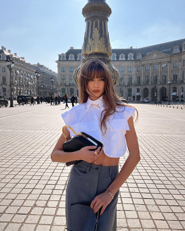 European and American Bloggers' Same Style Niche Design High-End White Shirt Women's Sleeveless Short Polo Shirt Shirt Women's Summer 2024