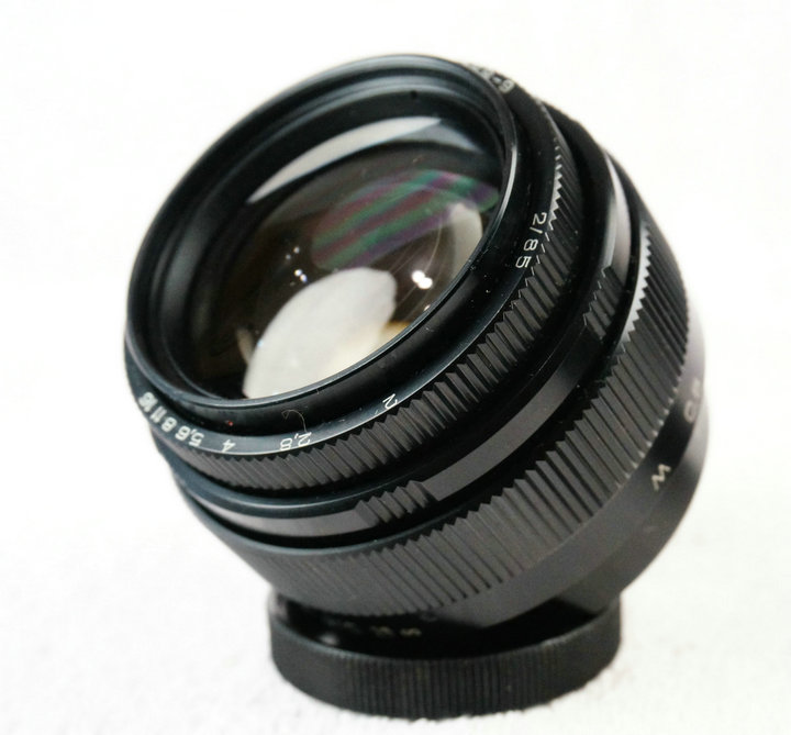 Nga Jupiter-9 85mm f2 M42 port phiên bản màu đen ống kính DSLR full frame