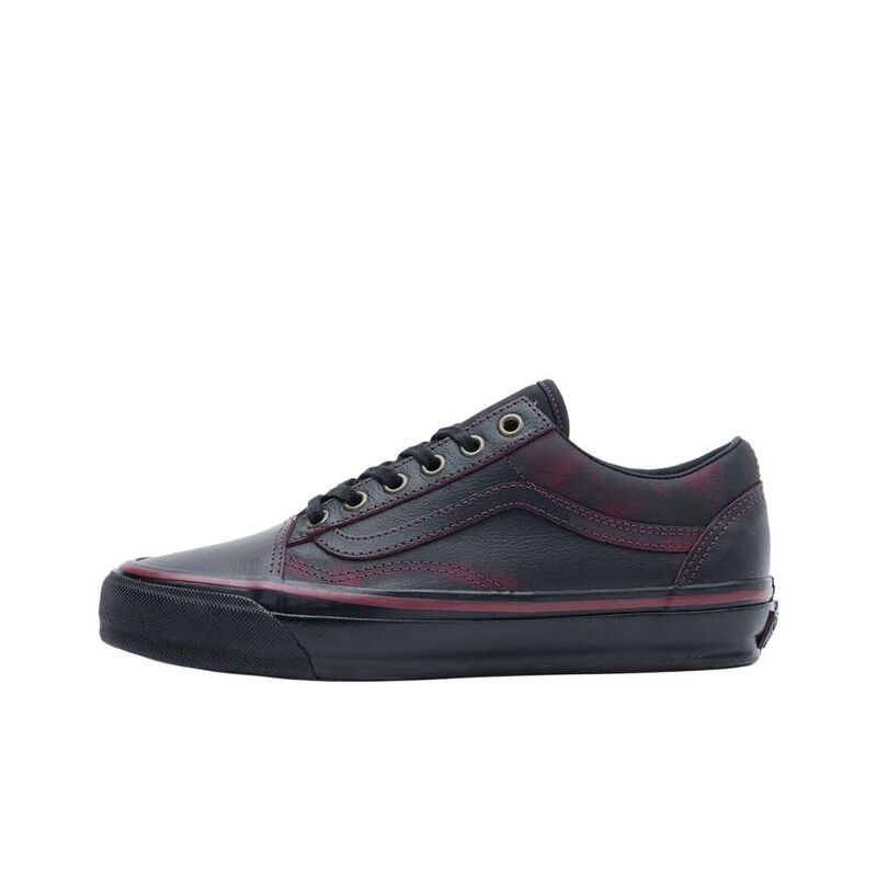 Vans Premium Old Skool Comfortable and Versatile Sneakers, Unisex, Black and Red Vans Premium Old Skool Comfortable and Versatile Sneakers, Unisex, Black and Red