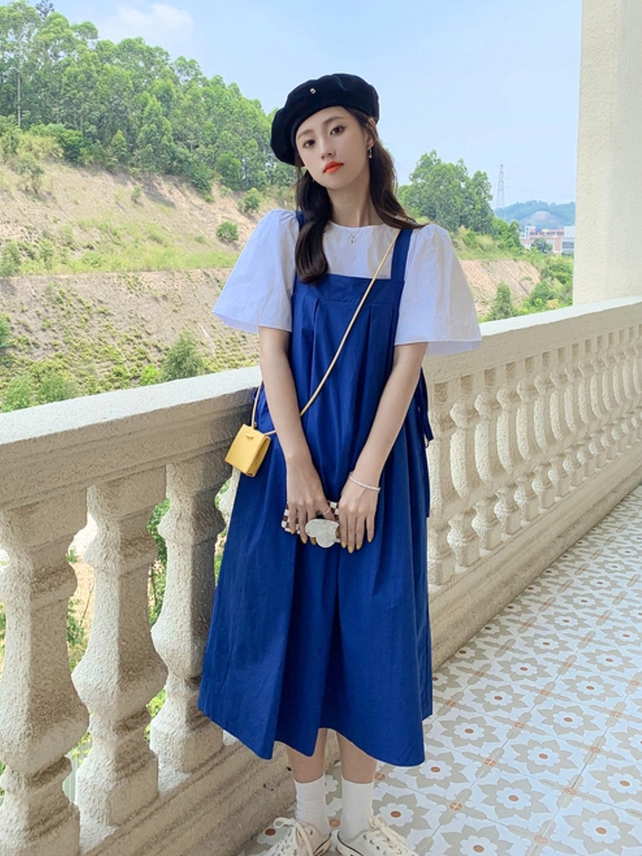 卡拉尔贝齐背带连衣裙套装