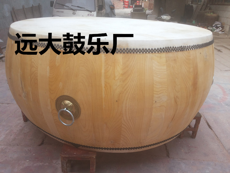 2 meters of cowhide white stubble wood drum 1 5 meters 1 meter 1 2 meters 1 8 meters wooden white stubble white billet war drum