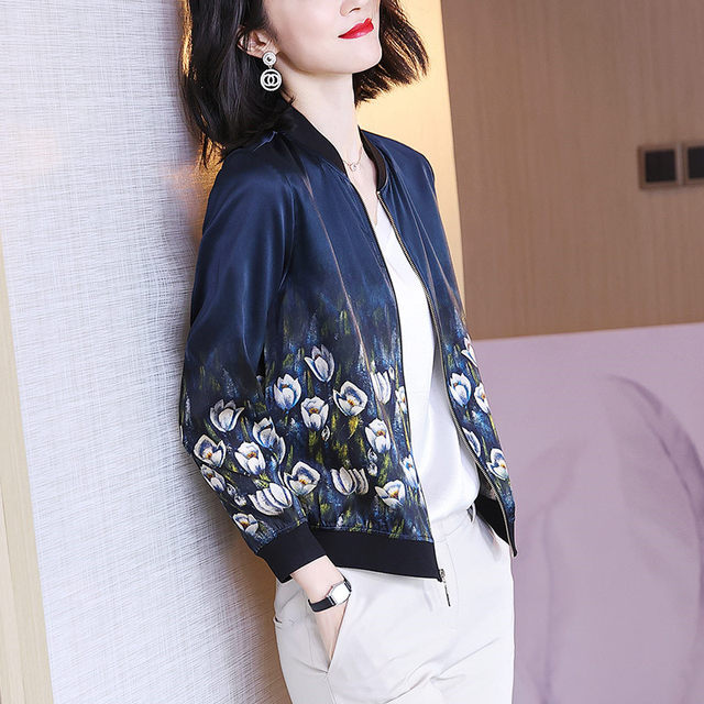 Off-season clearance silk short jacket women's 2022 spring and autumn new long-sleeved jacket mulberry silk baseball uniform top