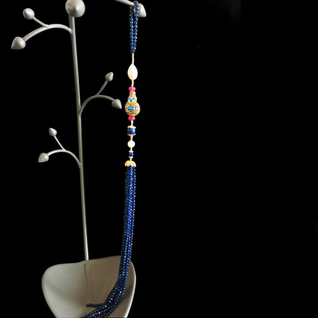 ແບບຈີນ Hanfu cheongsam pressed placket ທໍາມະຊາດ pearl lapis lazuli flute fan pendant bag long tassel pendant