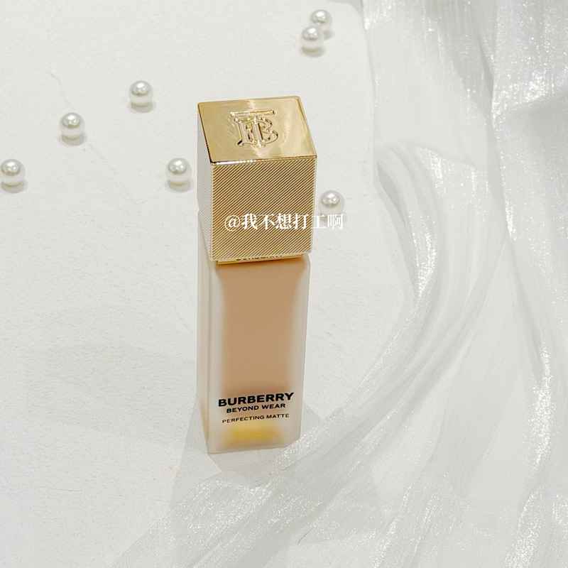 Burberry Burberry Trench Coat Liquid Foundation C10/C20/N20/W20 Long-Lasting Matte Finish Burberry Burberry Trench Coat Liquid Foundation C10/C20/N20/W20 Long-Lasting Matte Finish