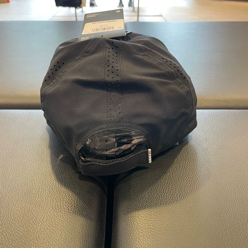 Мужская быстросохнущая беговая кепка для фитнеса и тренировок Under Armour UA Iso-Chill Launch 1361562