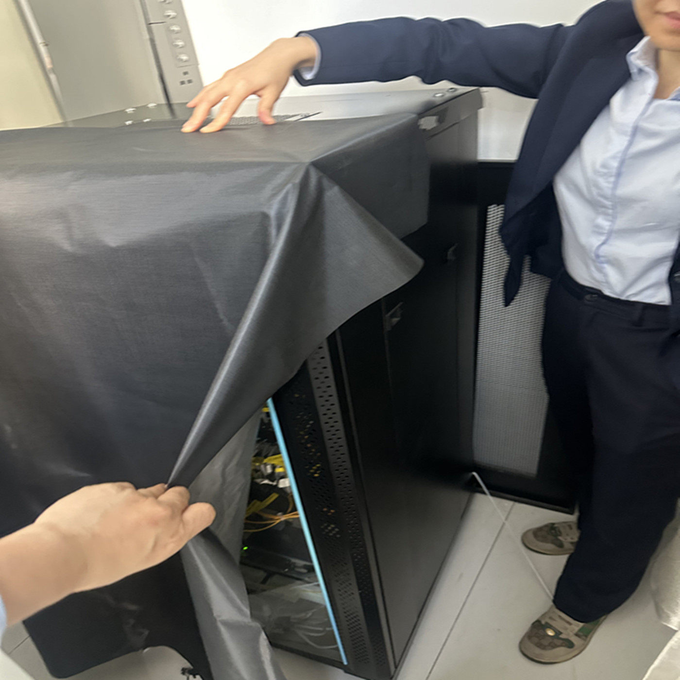 Anti-router radiation cloth office network switch