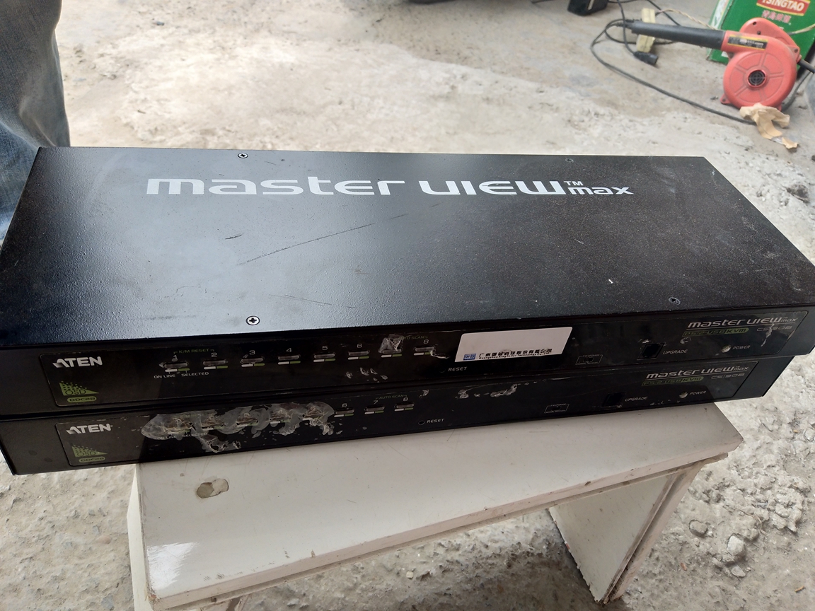 CS1308 8 in 1 out VGA rack KVM switch multi-port USB PS2 switch CS-1308