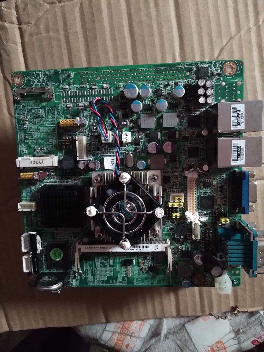 Advantech AIMB-213 REV A1 industrial control motherboard D525 integrated dual network card Mini-ITX industrial board