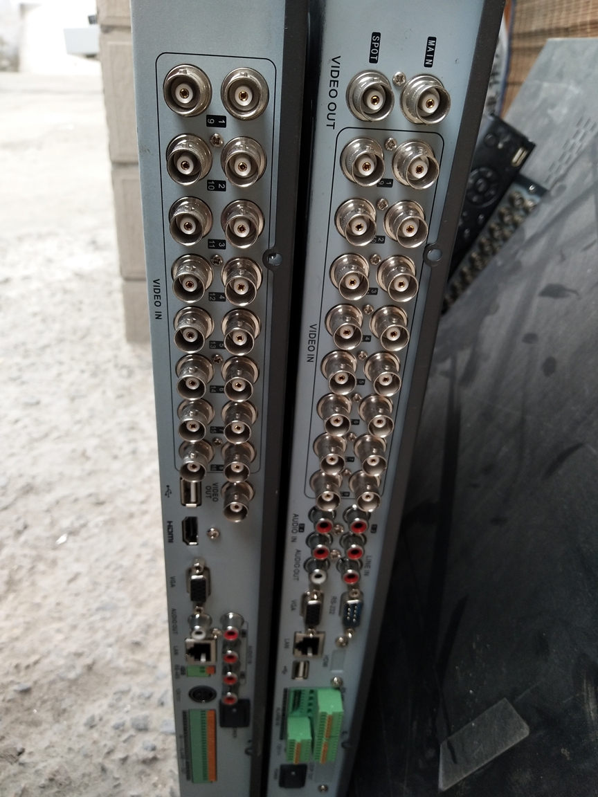 Original Hikvision hard disk recorder DS-7816HF-ST 16-way analog machine 2 disk spot