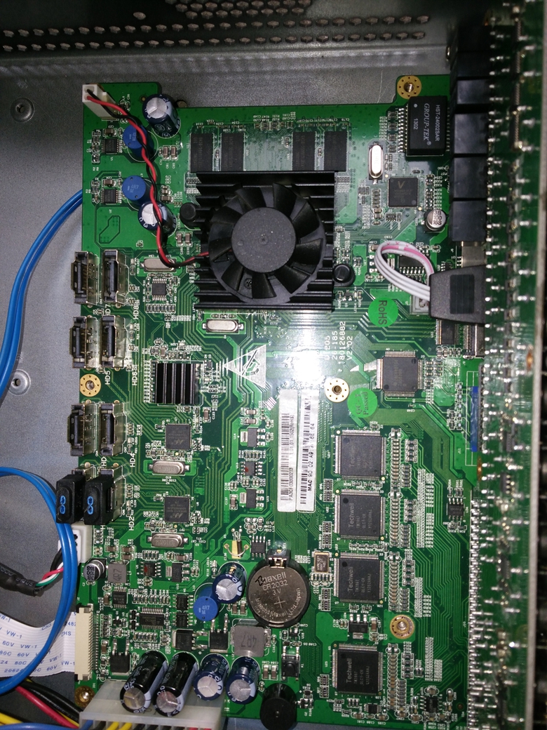 Used Dahua 16 Road Ring analog monitoring hard disk recorder DH DVR1604LF-S DVR1604HG-S