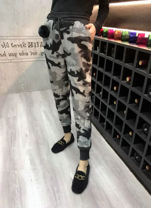 Mùa đông 2018 hàng mới châu Âu quần tây nữ thun eo dây dày phiên bản Hàn Quốc của quần lửng nhỏ chân quần len lông thủy triều