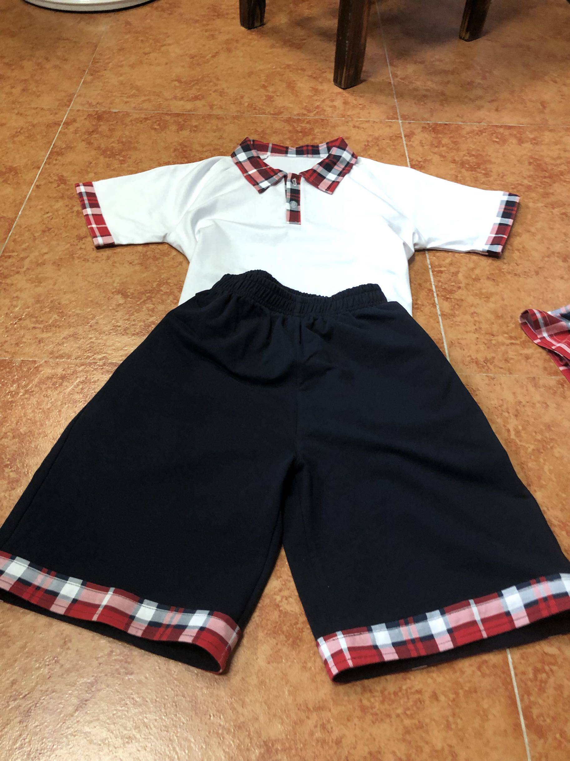 Big red grid retro pure cotton environmental protection material comfortable breathable casual health: Boys T shorts