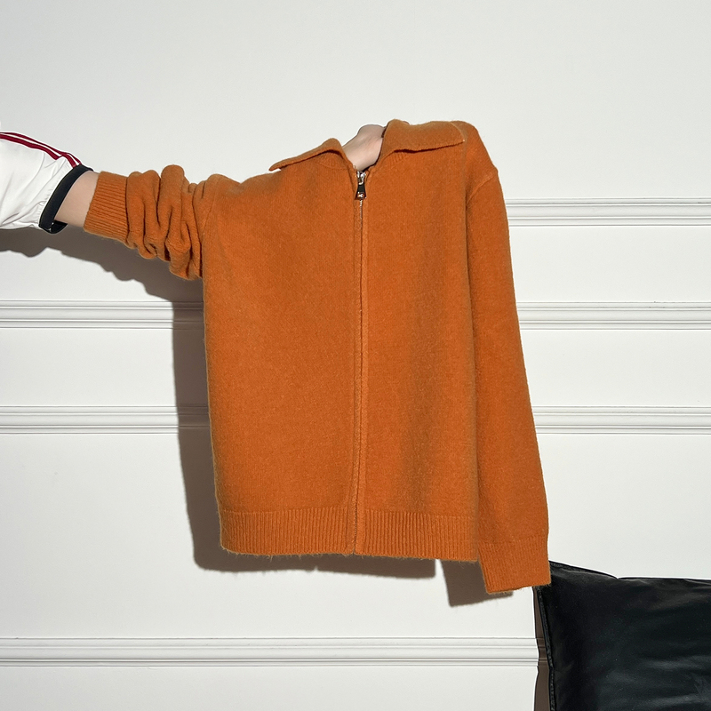 2026 New High-End Orange Color Lapel Zipper Knit Cardigan, Stunning Loose Sweater Coat for Autumn