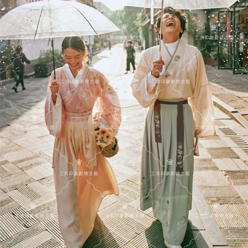 2022 Summer New Style Studio Wedding Photography Retro Hanfu Men's and Women's Outfits for Outdoor Travel Photography with a Chinese Style Couple Theme