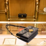 Shanghai Warehouse Spot Duty Free Discount Zone Little Red Master рекомендуется 2022-089 Новый кожаный пакет G6