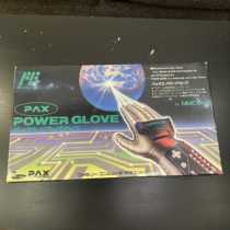 Nintendo FC red and white console original energy gloves POWER GLOVE (new only after removing the plastic packaging)