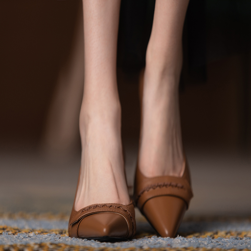 European Style French Retro Brown High Heels with Thin Heels, Pointed Toe Genuine Leather Shallow Mouth Single Shoes for Women, 2025 Spring and Autumn