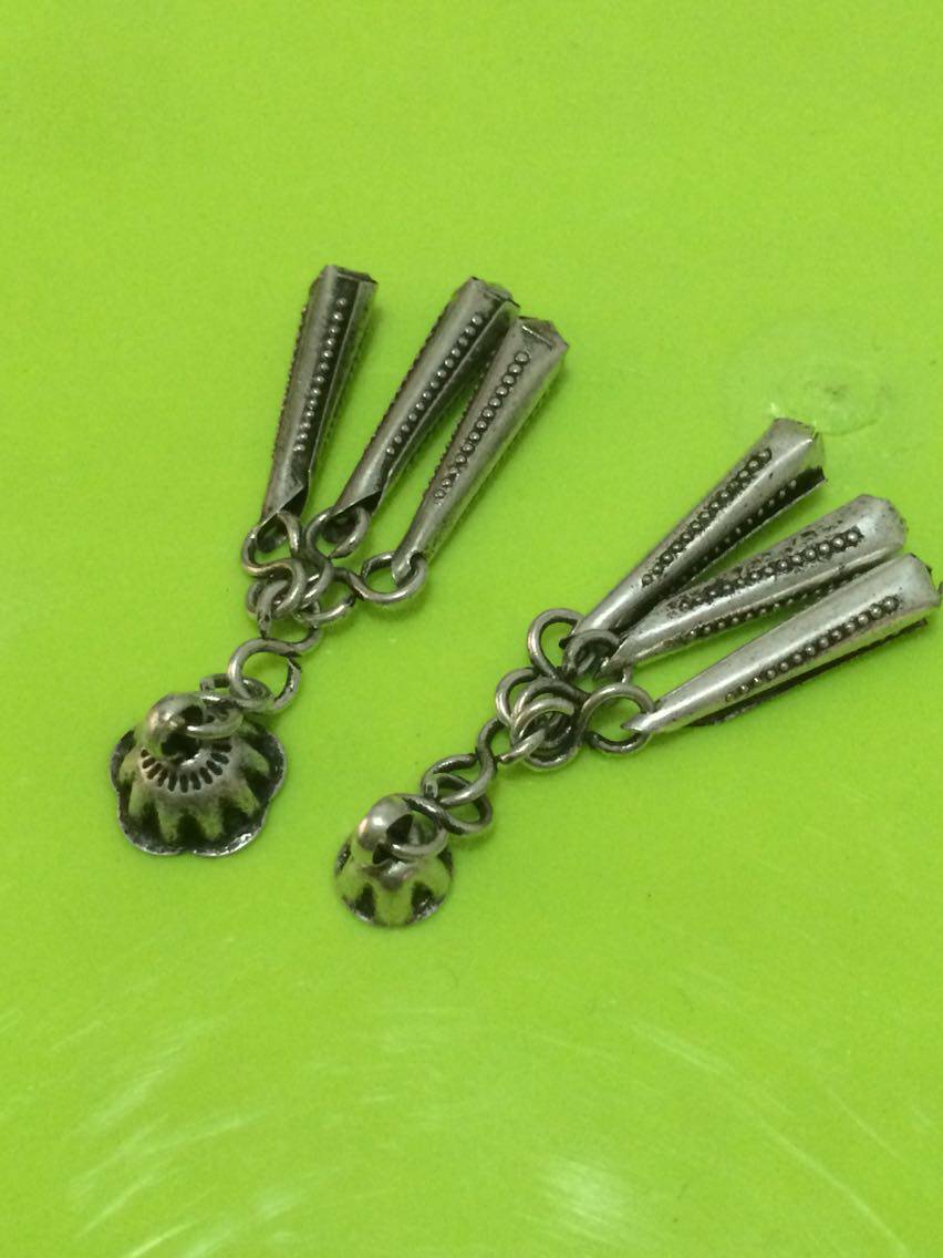 Silver bubble Dashan flower Xiaosanhua Yi costume silver pendant Yunnan Yi hat silver bubble accessories wholesale