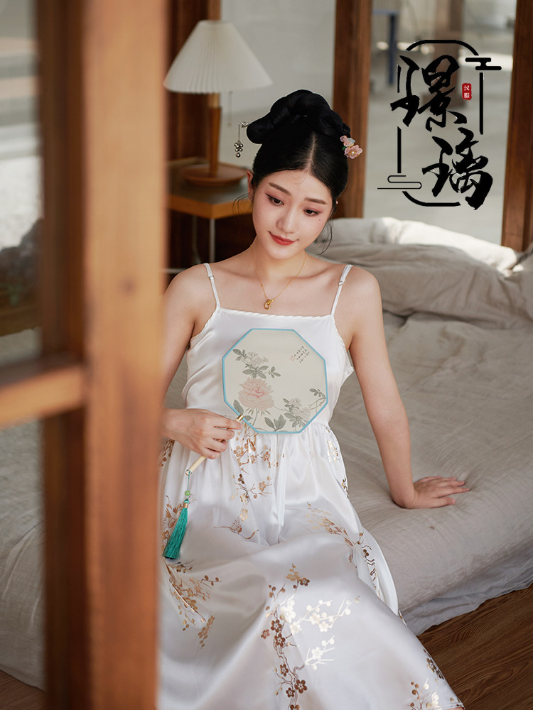 Glazed Original Country Wind Scalding Gold Improved Hanfu Sleeping Skirt Smear Thin model Emulated Silk Palace Wind Sleeping Clothes Spring Summer Women
