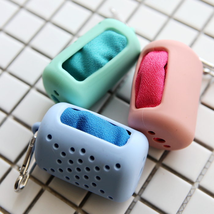 Travel portable dry towel gymnasium wristscarf cold sweat sweat sports fast dry creative silicone towel